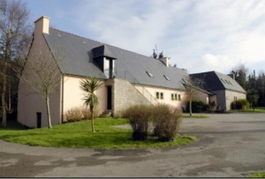 Отель La Ferme Du Relais Bigouden Plomeur Экстерьер фото